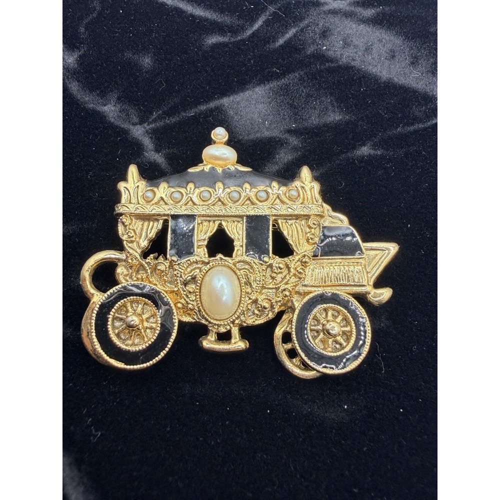 VTG 90's 1928 Victorian Revival Carriage Brooch Cinderella Faux Pearl Gold Tone